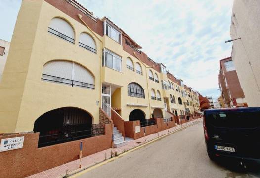 Apartment - Venta - Torrevieja - La Mata pueblo