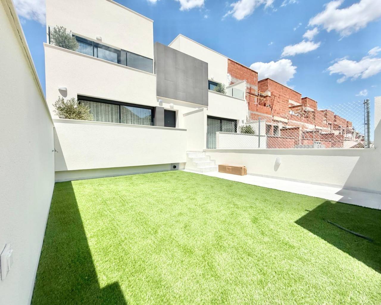 Casa de pueblo · Nueva construcción  · Cox · Sin Zona
