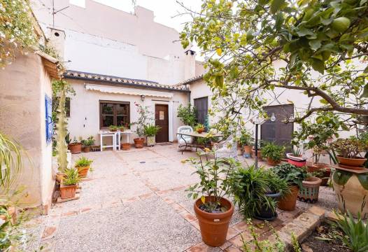 Casa de pueblo - Venta - Los Martinez Del Puerto - Los Martínez del Puerto