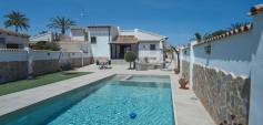 HERVERKOOP - Villa - Orihuela Costa - Punta Prima