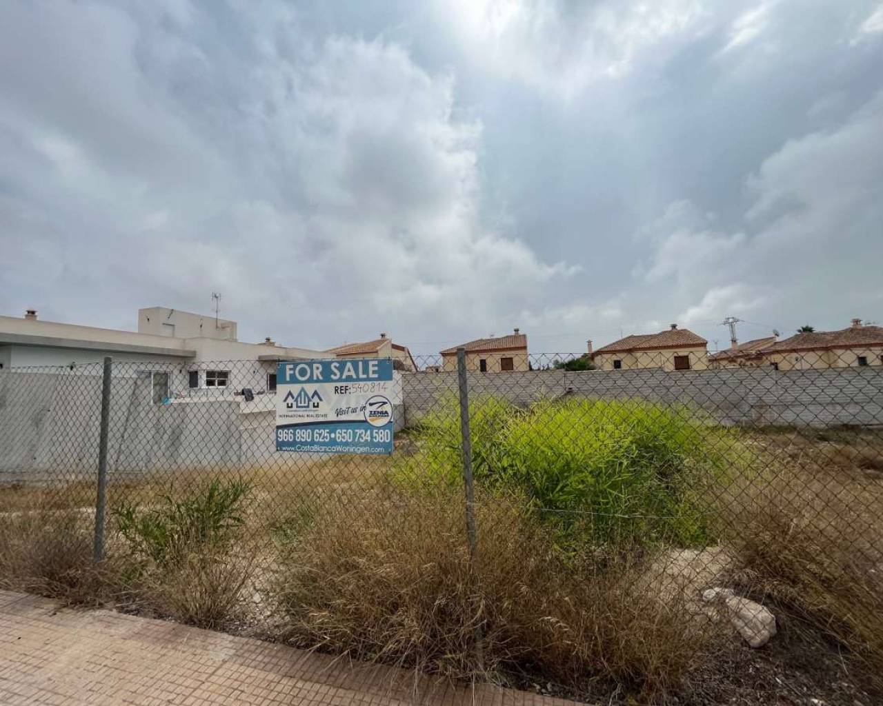 Komplott · Begagnat · San Fulgencio · San Fulgencio