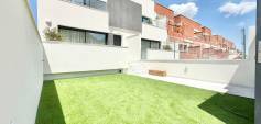 New Build - Town House - Cox - Sin Zona