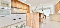New Build - Town House - Cox - Sin Zona