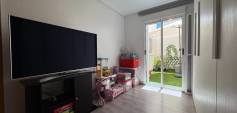 Sale - Apartment - Torrevieja - Centro