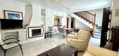 Sale - Villa - Orihuela Costa - La Zenia