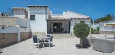 Sale - Villa - Orihuela Costa - Punta Prima