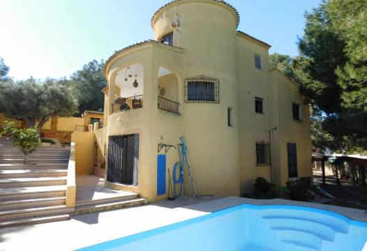 Villa independiente - Venta - Las Filipinas - Las Filipinas