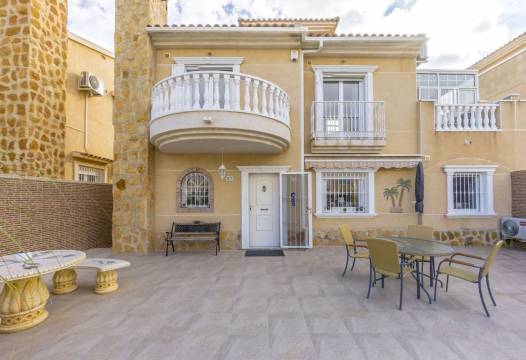 Villa - Revente - Torrevieja - NHNB-64456