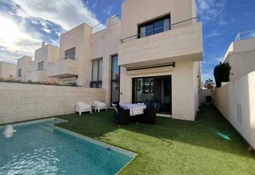 Villa - Sale - Orihuela Costa - Los Dolses