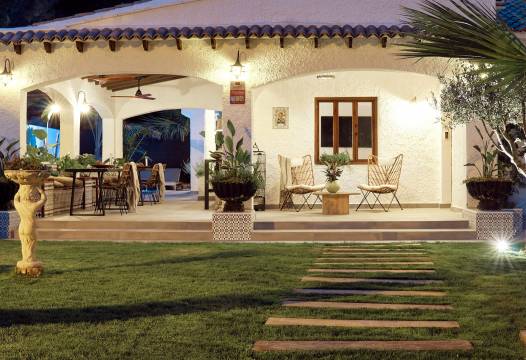 Villa - Sale - Orihuela Costa - Punta Prima