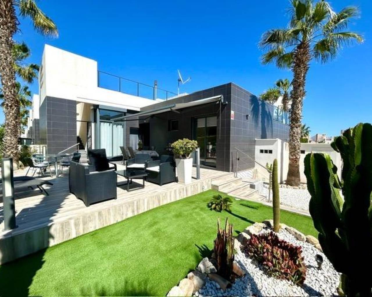 Villa · Sale · Orihuela Costa · Villamartín-Las Filipinas