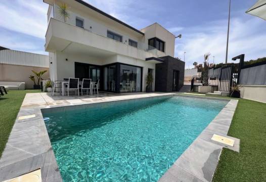 Villa - Sale - San Miguel de Salinas - NHCB-38092