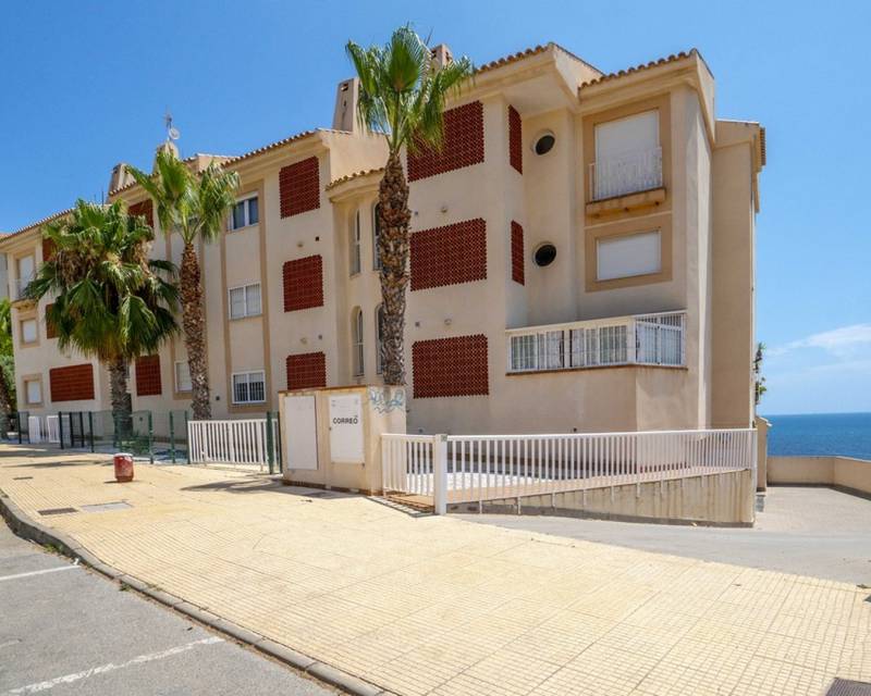 Resale - Lägenhet  - Cabo Roig