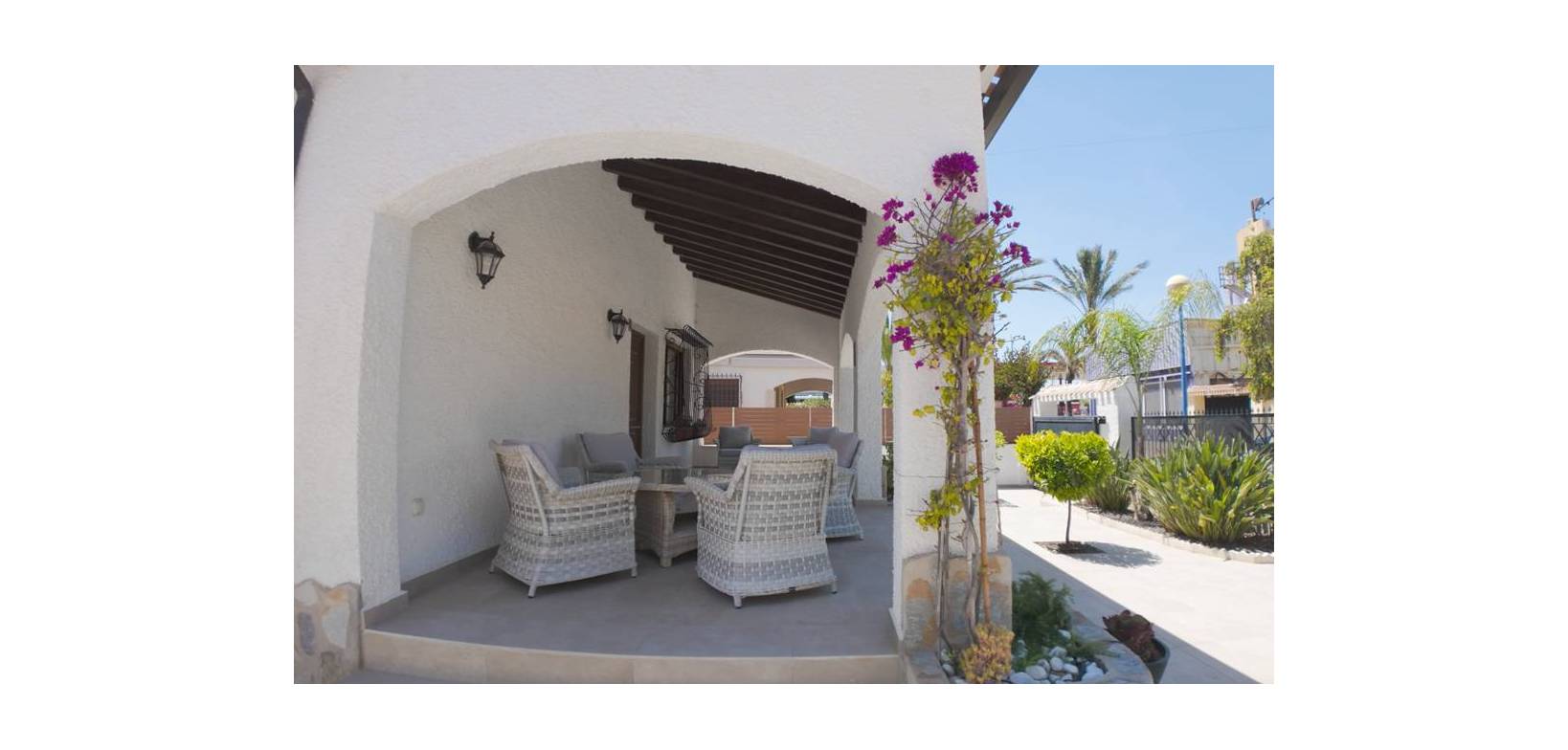 Sale - Villa - Orihuela Costa - Punta Prima