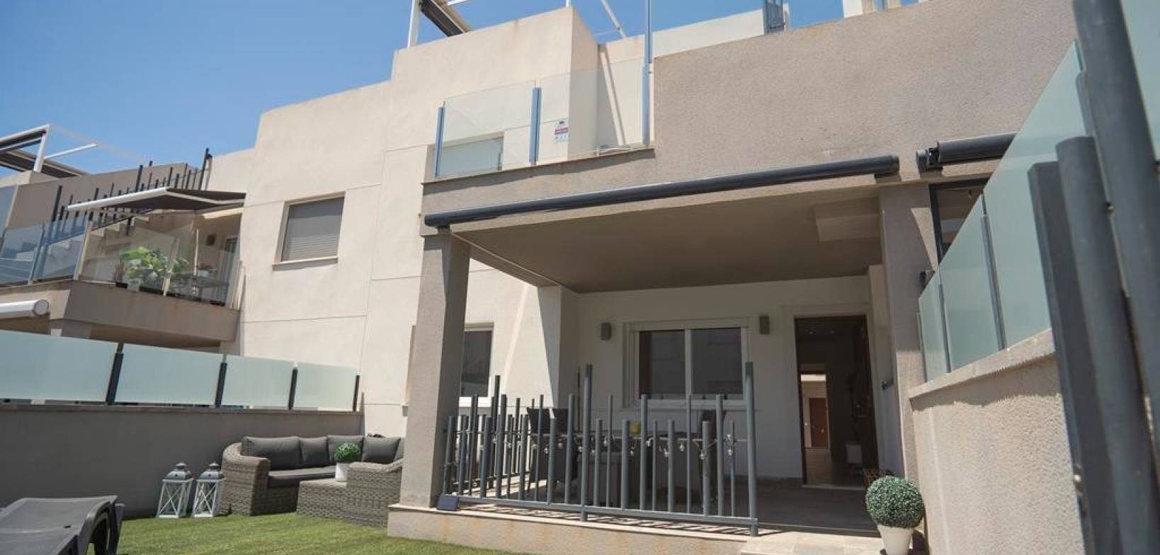 Sale - Bungalow - Torrevieja - Aguas Nuevas