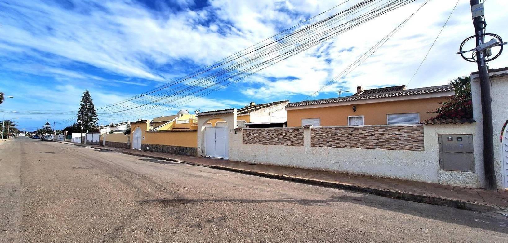 Venta - Bungalow - Torrevieja - San luis