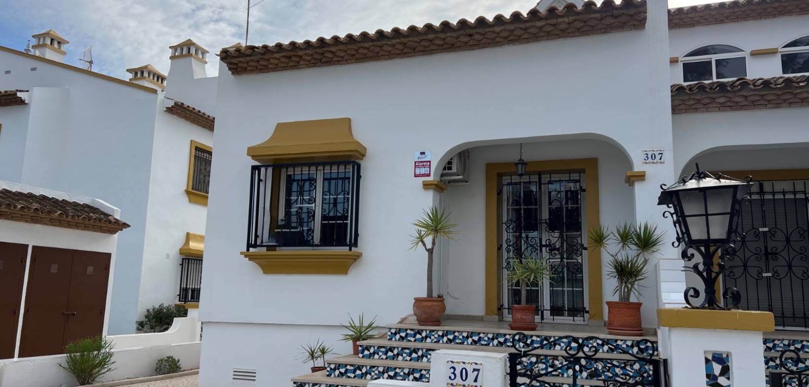 Sale - House - Orihuela Costa - Villamartín