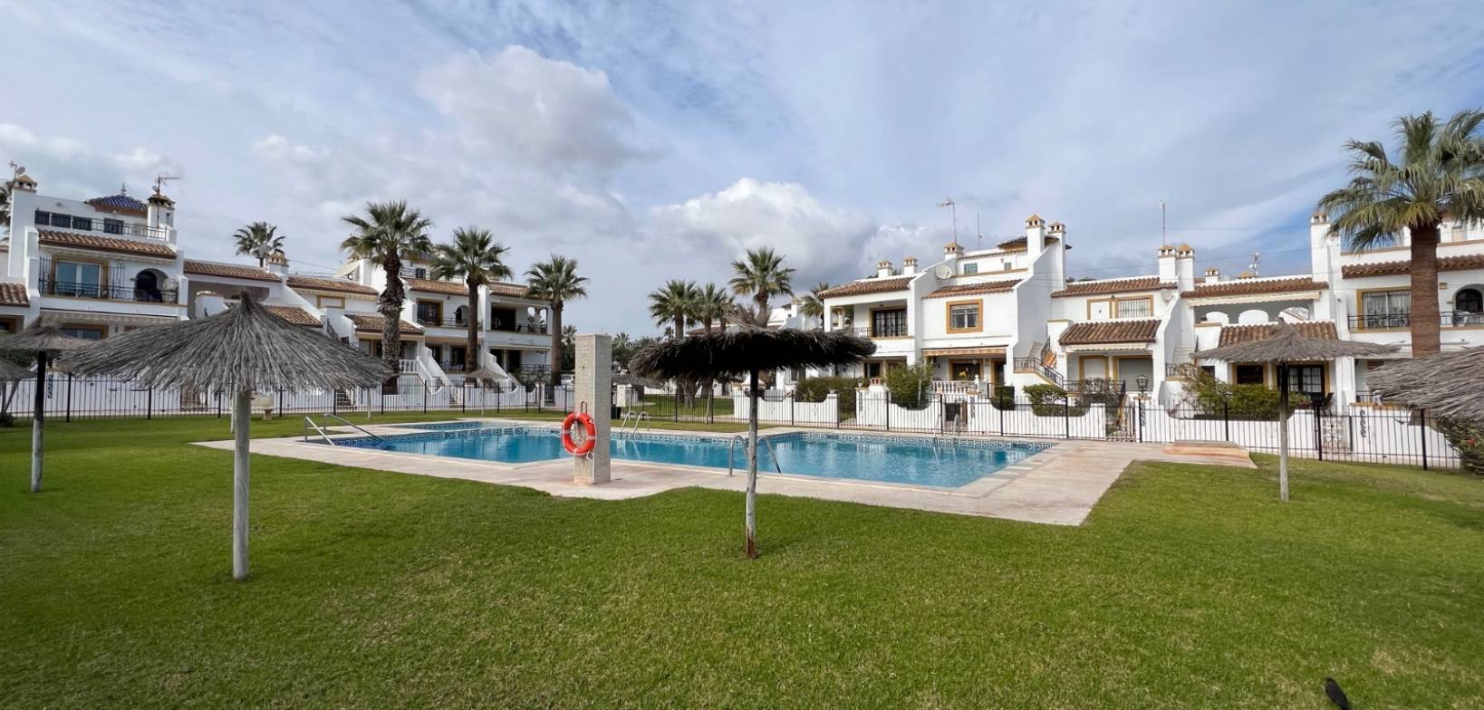 Sale - House - Orihuela Costa - Villamartín