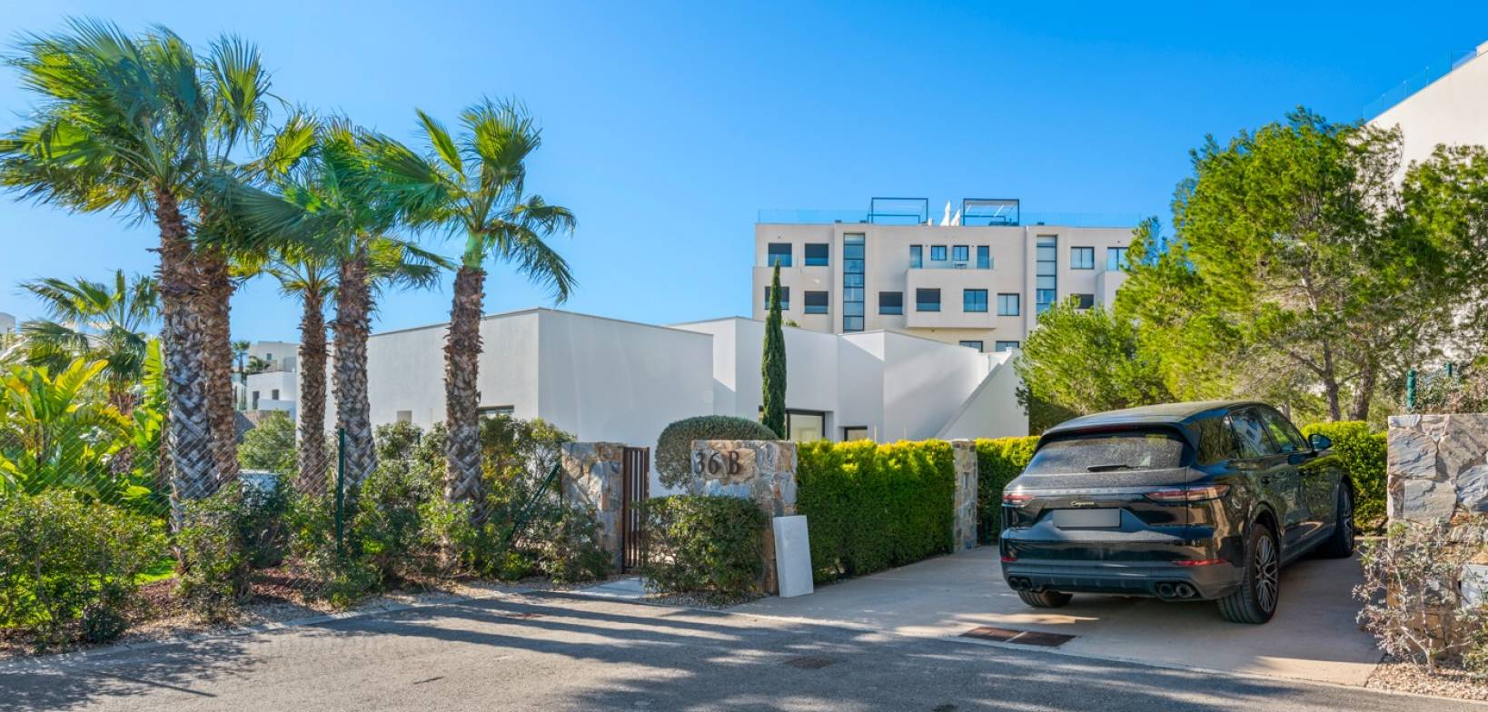 Sale - Villa - Las Colinas Golf Resort - Las Colinas golf