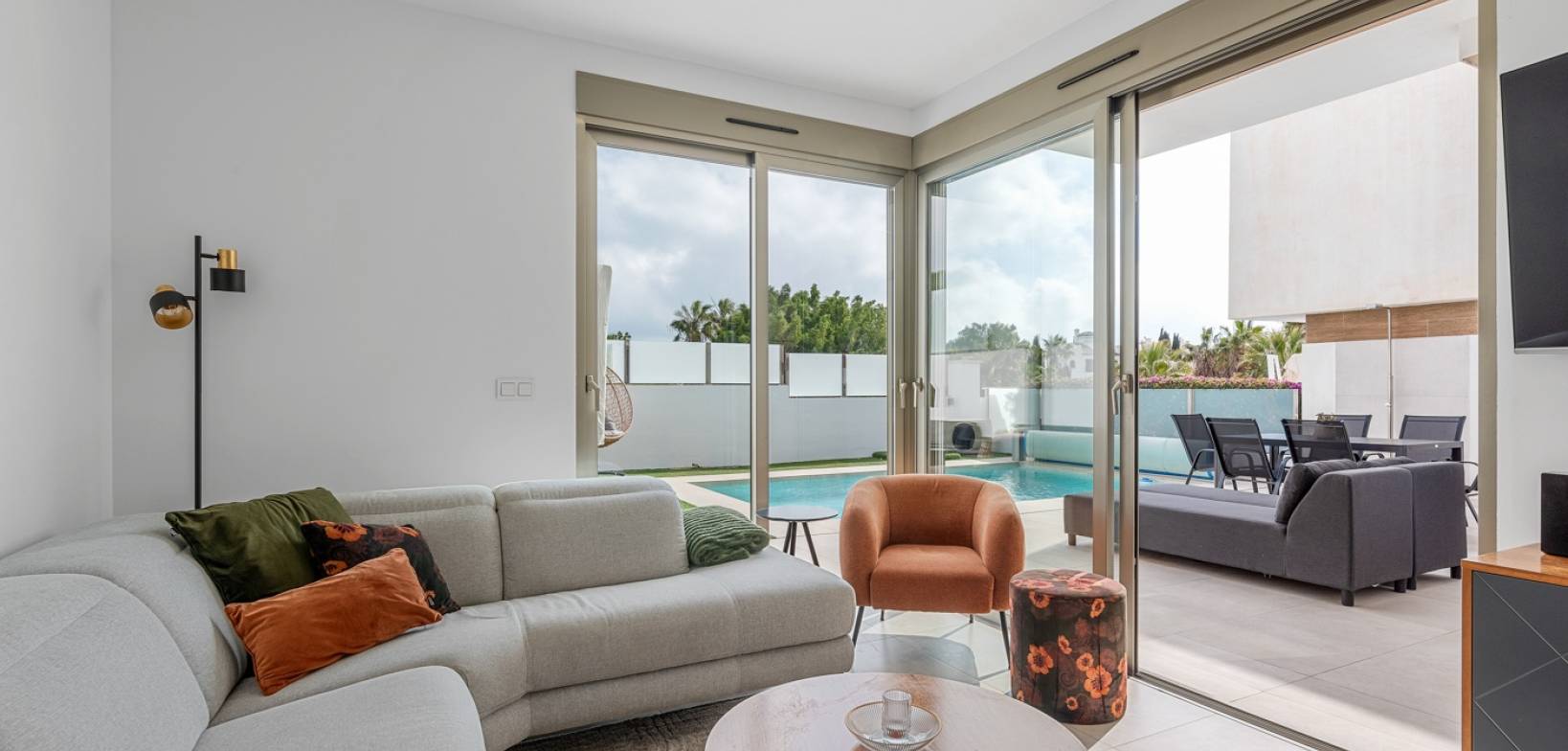 Sale - Villa - Orihuela Costa - Villamartín