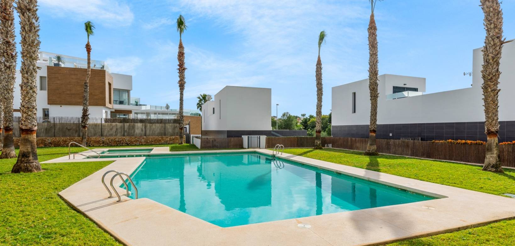 Sale - Villa - Orihuela Costa - Villamartín