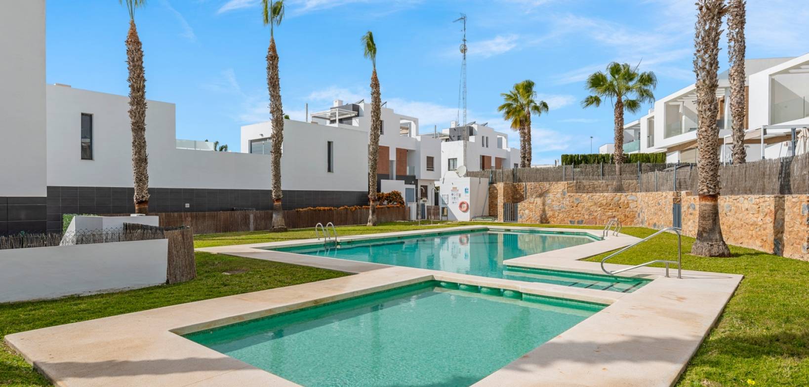 Sale - Villa - Orihuela Costa - Villamartín