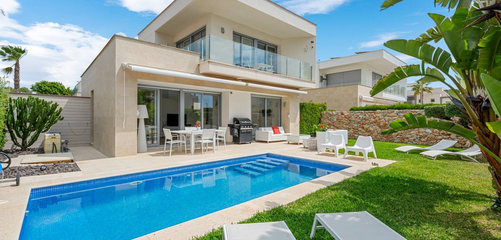 Sale - Villa - Orihuela - Vistabella Golf