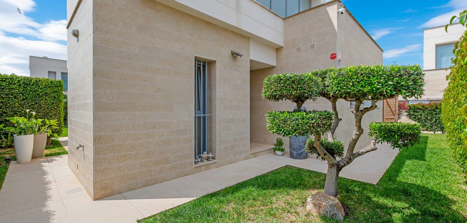 Sale - Villa - Orihuela - Vistabella Golf