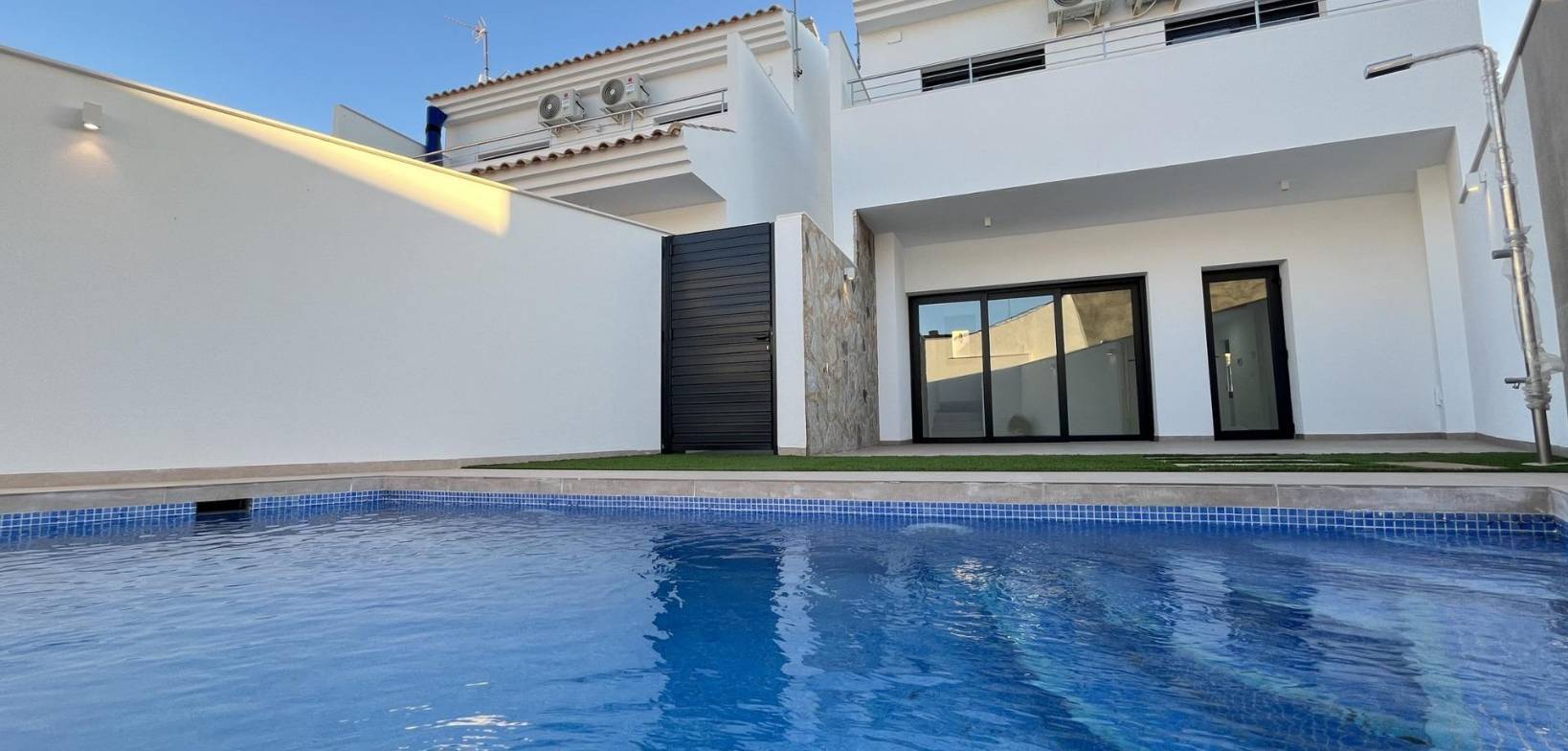 Nybyggnasjon - Villa - San Pedro del Pinatar - Lo pagan