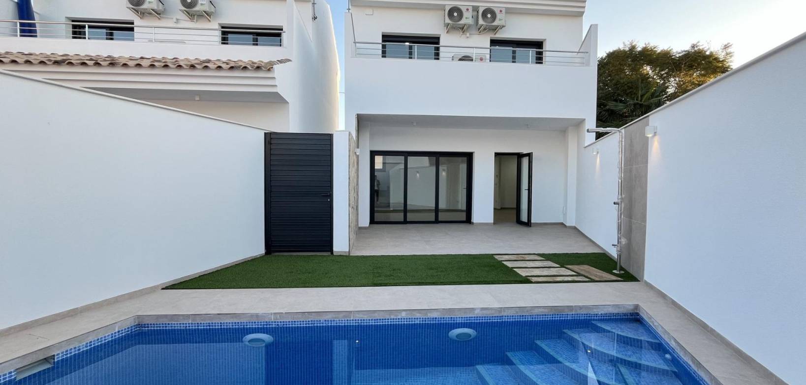 Nybyggnasjon - Villa - San Pedro del Pinatar - Lo pagan
