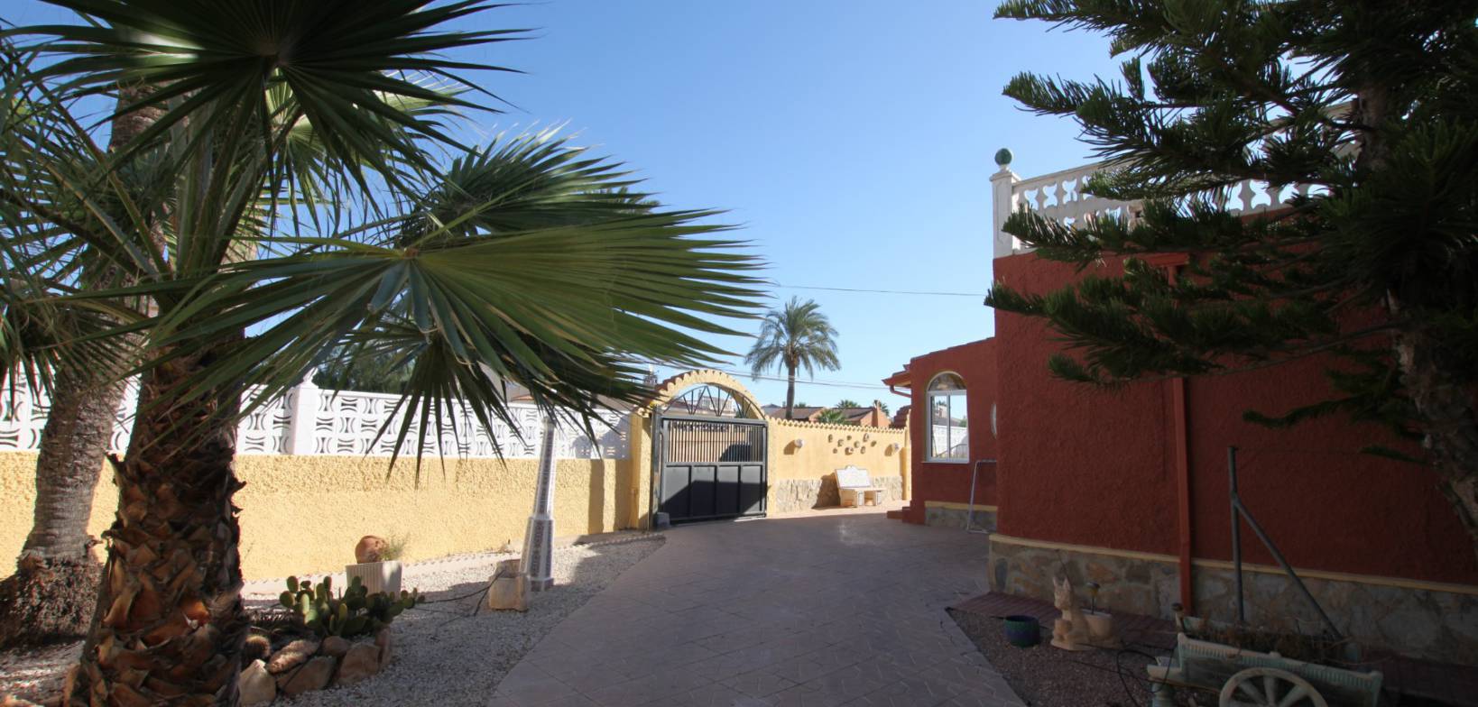 Sale - Villa - Torrevieja - San Luis