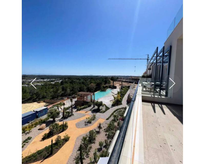 HERVERKOOP - Apartment - Las Colinas Golf and Country Club