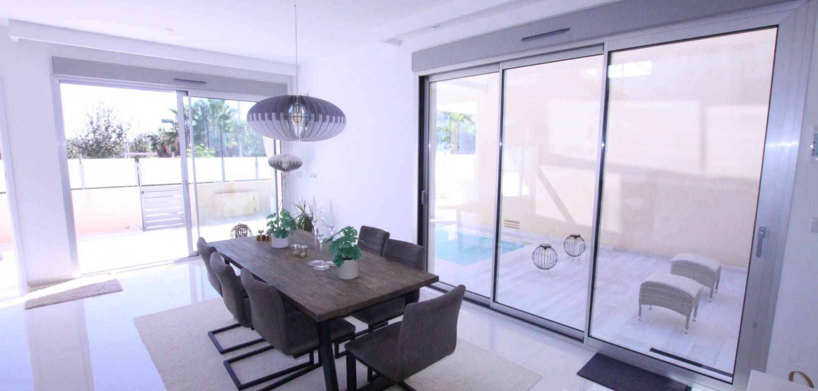 Sale - Villa - Mil Palmeras