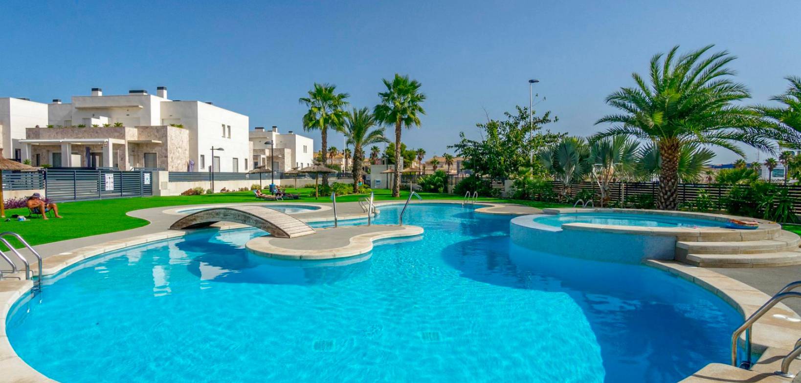 Sale - Bungalow - Torrevieja - Nueva Torrevieja - Aguas Nuevas